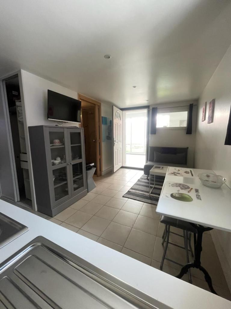 Au Coin Tranquille Hotel Champigny-sur-Marne Bagian luar foto