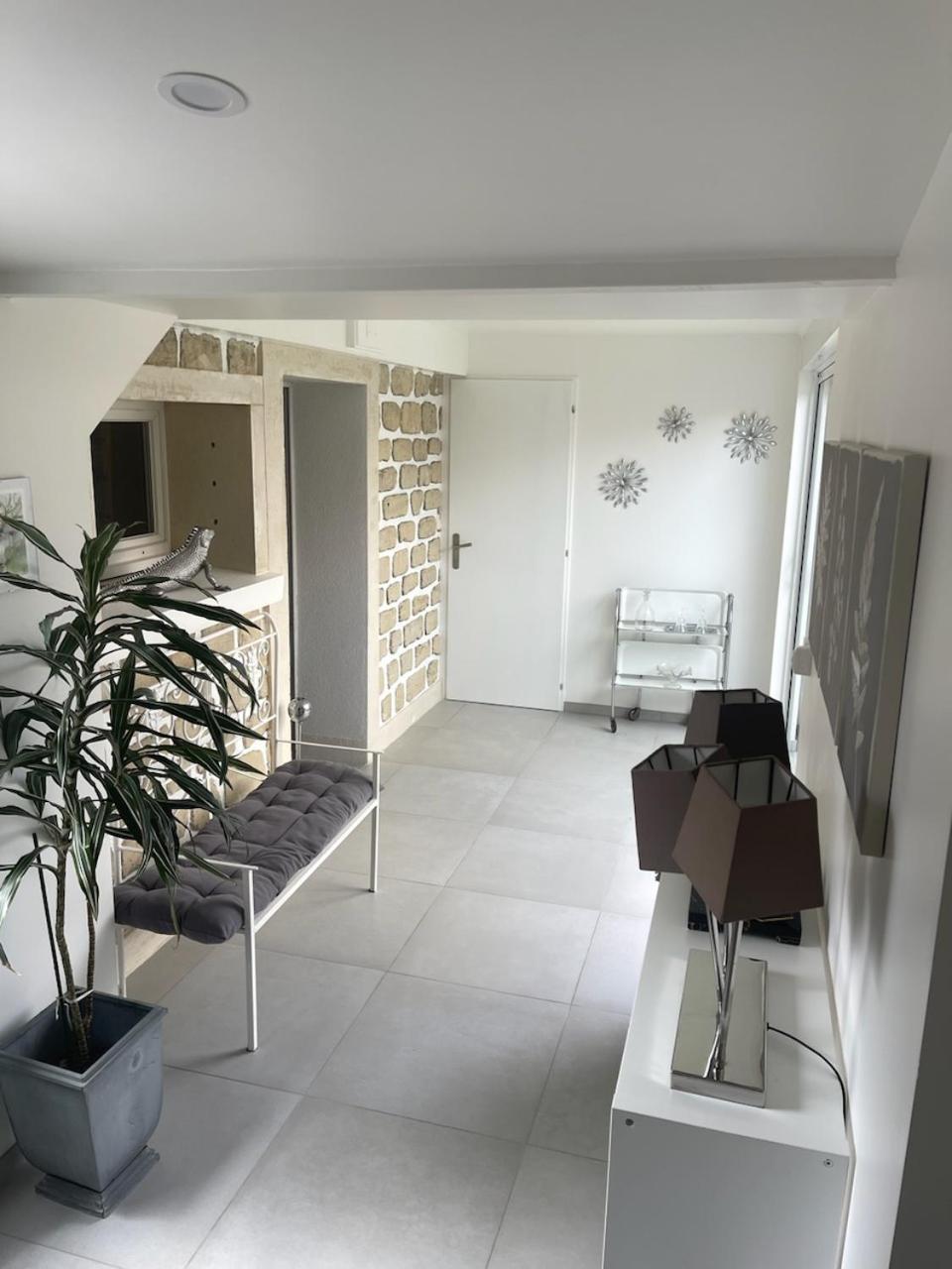 Au Coin Tranquille Hotel Champigny-sur-Marne Bagian luar foto